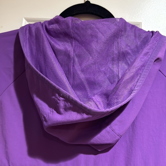 Adidas packable wind jacket - Picture 8 of 9